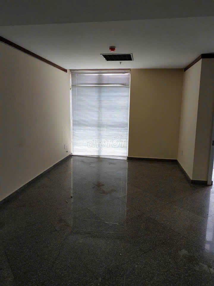 Cho thuê shophouse Hoàng Anh Thanh Bình giá 26 T/tháng