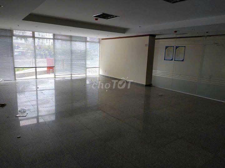 Cho thuê shophouse Hoàng Anh Thanh Bình giá 26 T/tháng