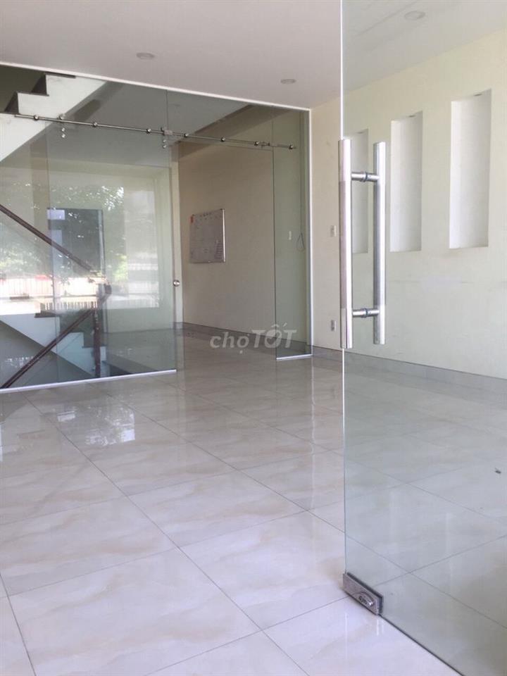 Cho thuê nhà phố khu Him Lam 6A Bình Chánh giá 28T/tháng