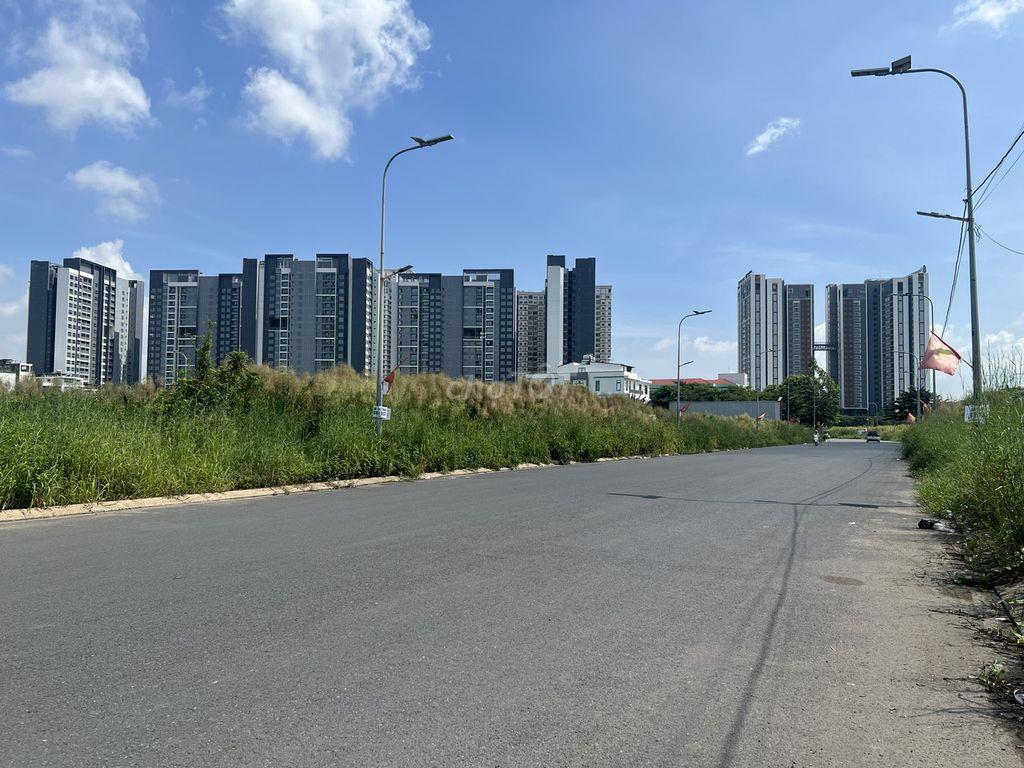 Bán đất nền khu dân cư Thái Sơn Nhà Bè đường 20m giá tốt