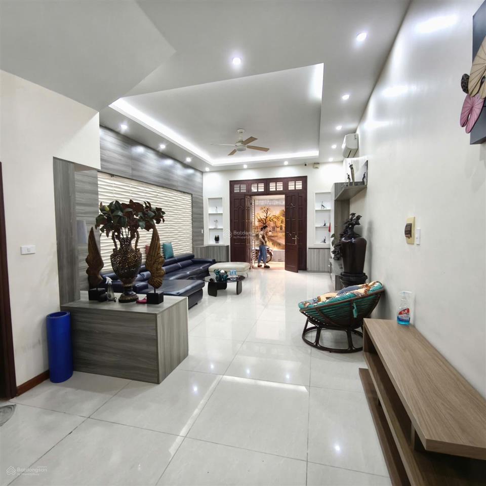 Cho thuê nhà ngõ 34 âu cơ  100m  4 phòng ngủ  giá chỉ 22 triệu/tháng