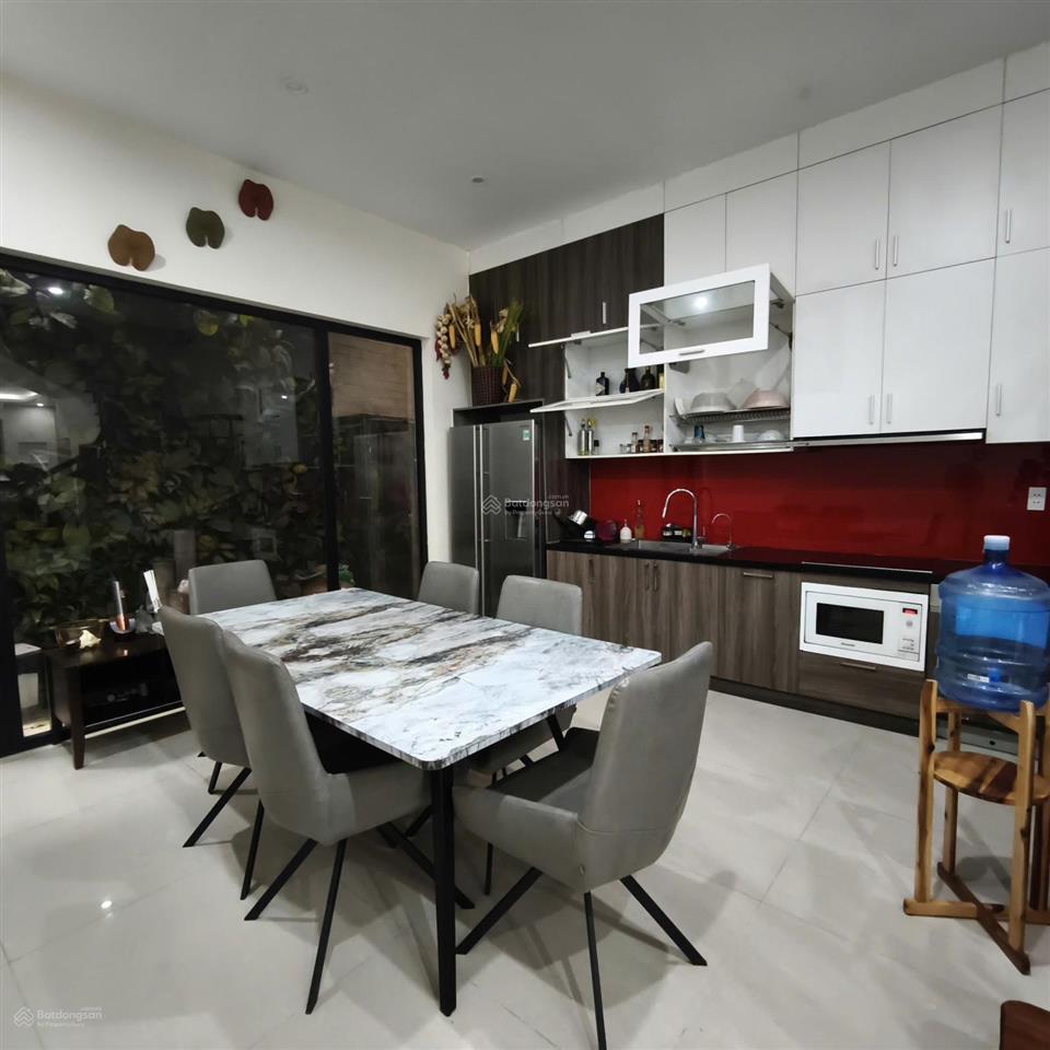 Cho thuê nhà ngõ 34 âu cơ  100m  4 phòng ngủ  giá chỉ 22 triệu/tháng