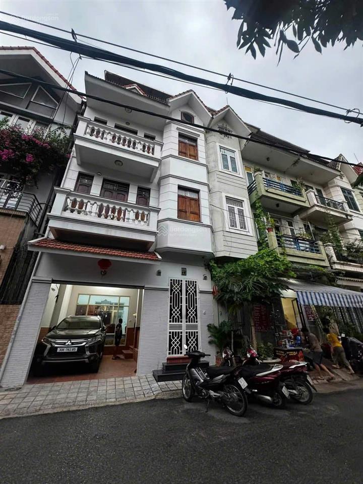 Cho thuê nhà riêng 5 tầng đủ đồ ô tô đỗ cửa  276 nghi tàm, tây hồ