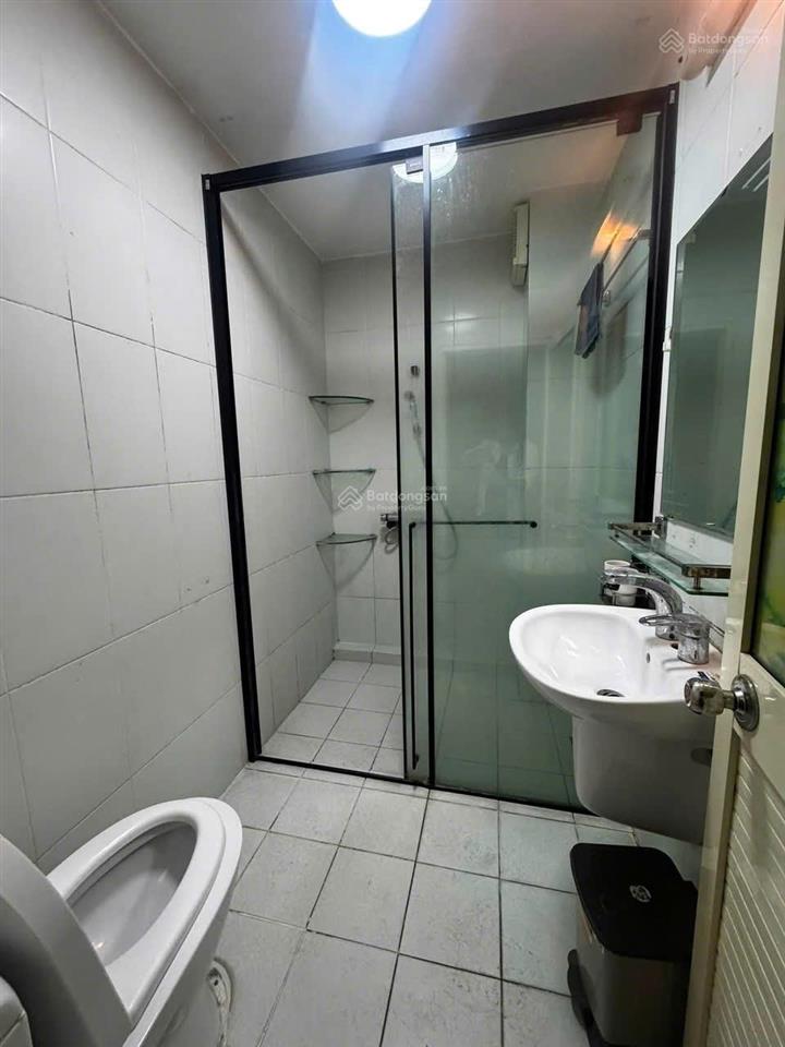 Cho thuê nhà riêng 5 tầng đủ đồ ô tô đỗ cửa  276 nghi tàm, tây hồ