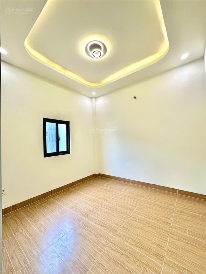 Bán nhà 1 lầu đường 4m hẻm thông xe hơi mỹ lộc  phước hậu, long an.