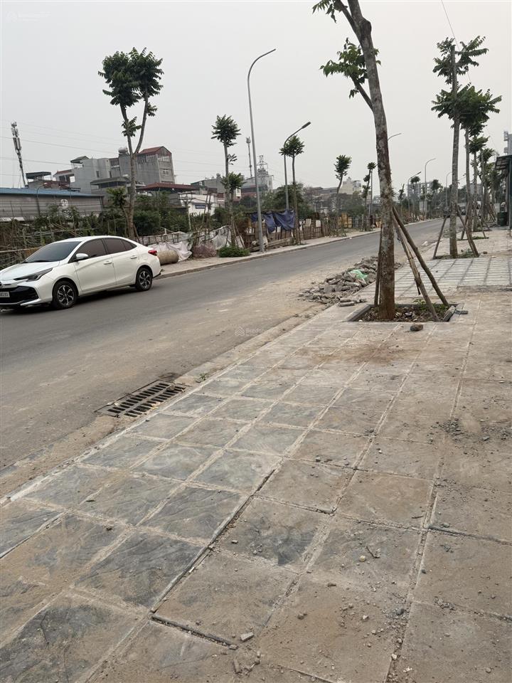 Bán lô đất đấu giá liền nhau, p việt hưng, tp hà nội, diện tích 155m2, mặt tiền 12,6m, vuông đét