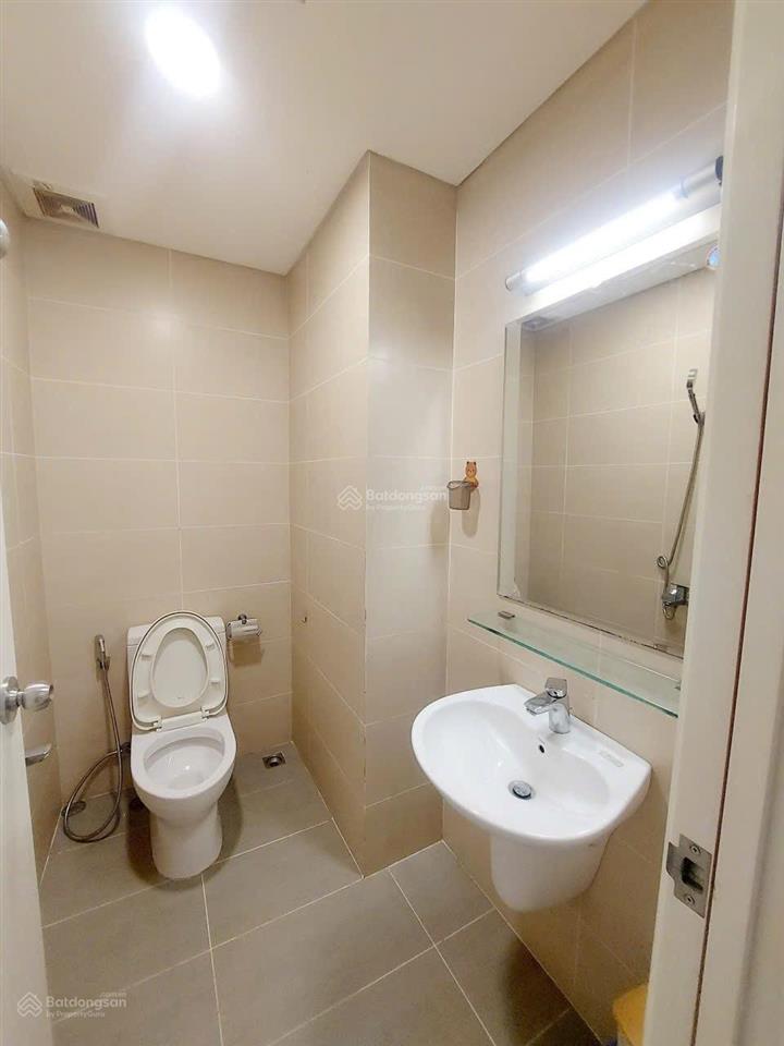 Cho thuê căn hộ luxgarden quận 7 2pn 2wc 62m full nội thất nhà sơn mới giá 9.5 triệu