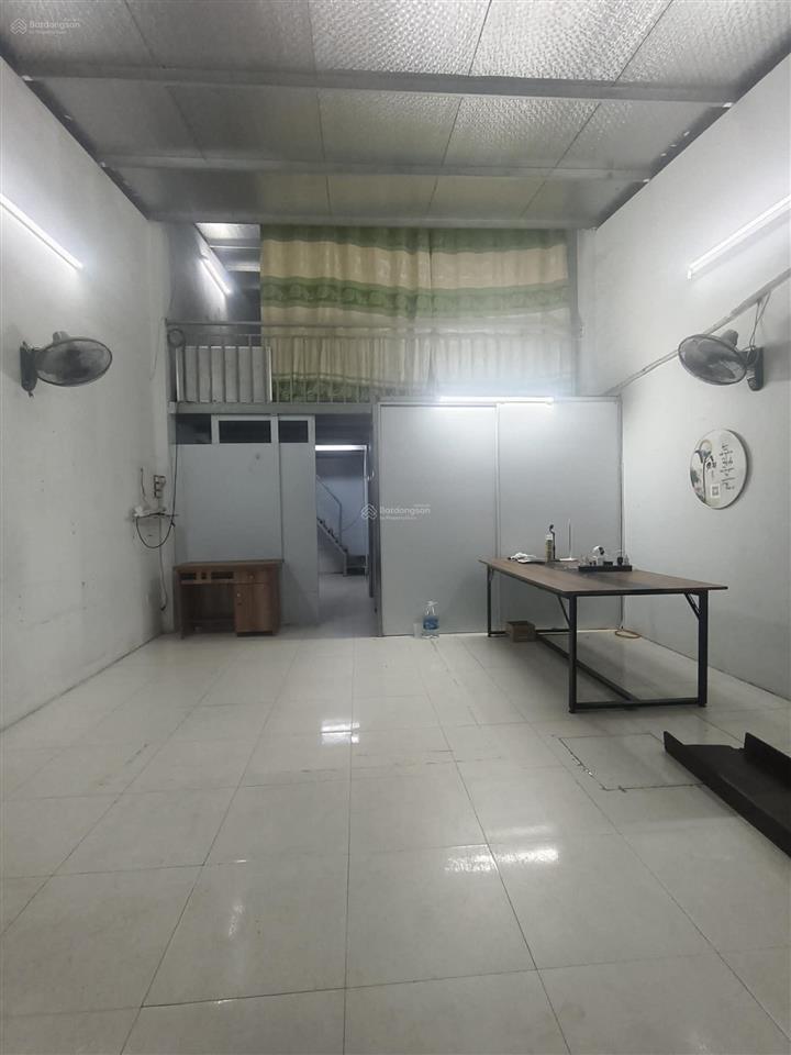 Nhà cạnh ngã tư hà trì  50m2 + 25m2 gác xép mặt công viên, đường ô tô tránh đỗ thoải mái