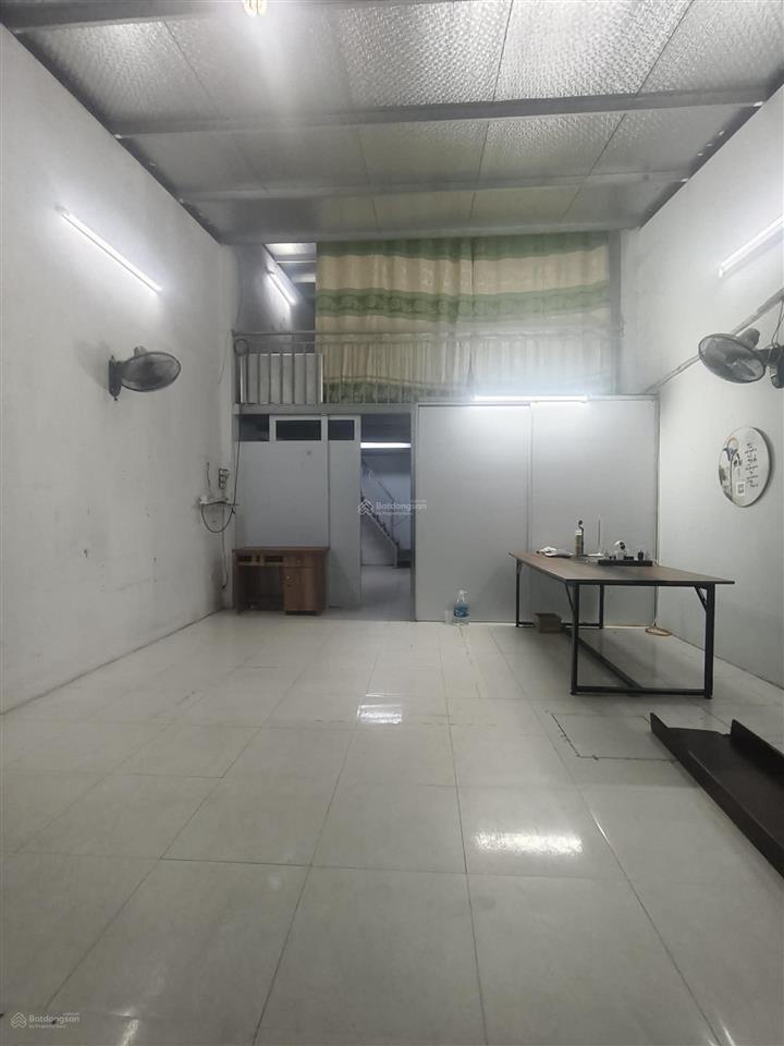 Nhà cạnh ngã tư hà trì  50m2 + 25m2 gác xép mặt công viên, đường ô tô tránh đỗ thoải mái