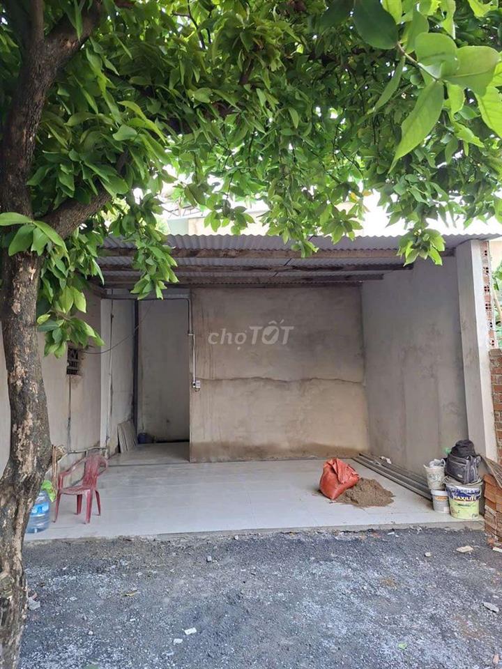 phòng trọ có sân rộng để xe cộ thoải mái 