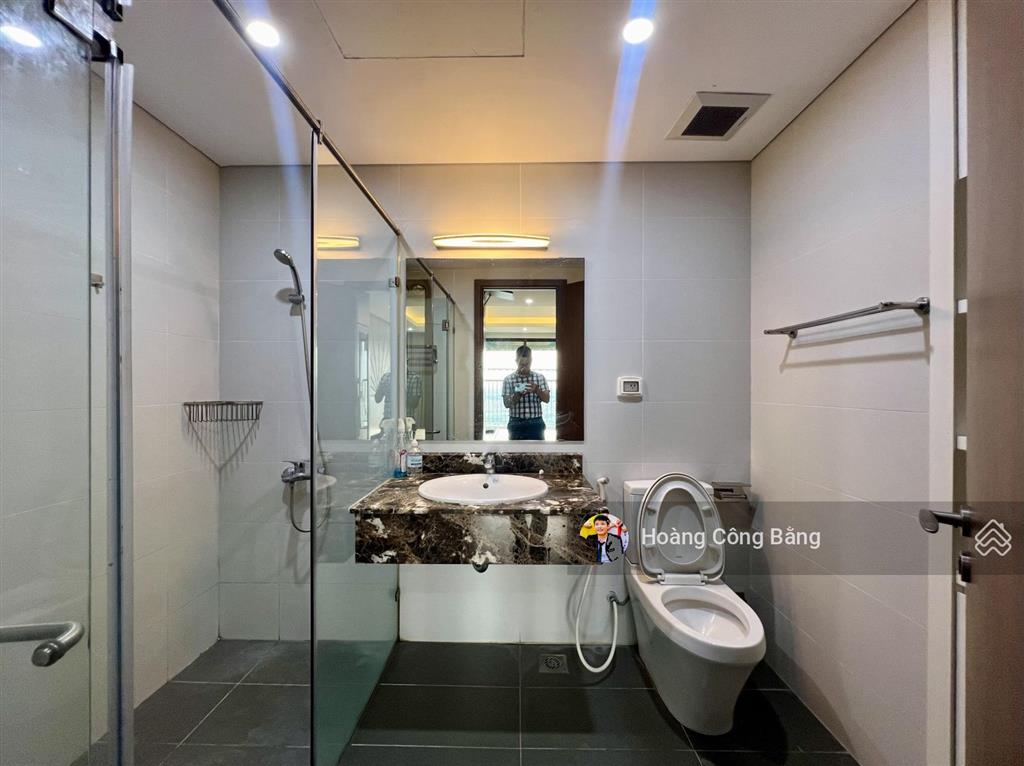 Cần bán chcc ngoại giao đoàn 133m2 | 4pn & 3wc. căn góc thoáng sáng tự nhiên