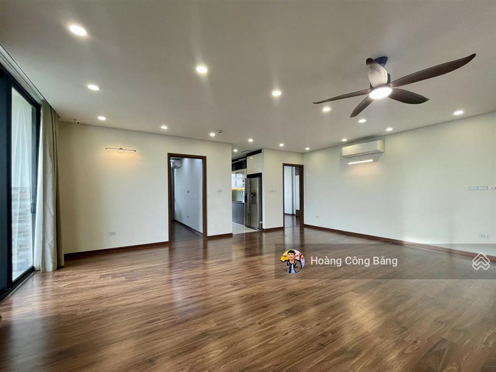 Cần bán chcc ngoại giao đoàn 133m2 | 4pn & 3wc. căn góc thoáng sáng tự nhiên