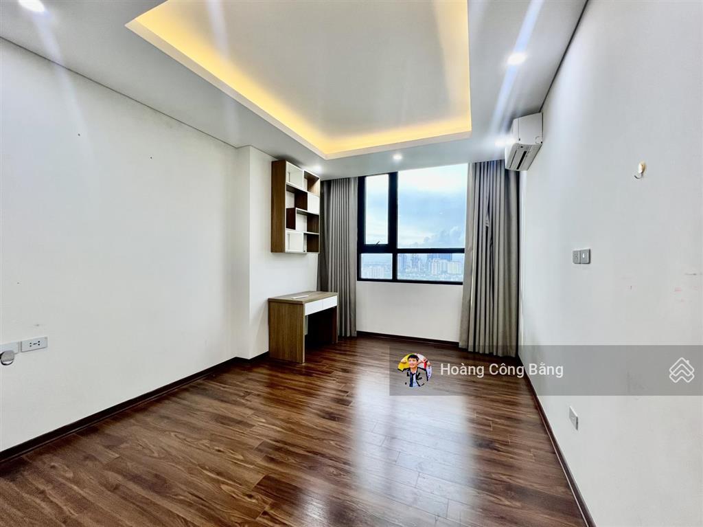 Cần bán chcc ngoại giao đoàn 133m2 | 4pn & 3wc. căn góc thoáng sáng tự nhiên