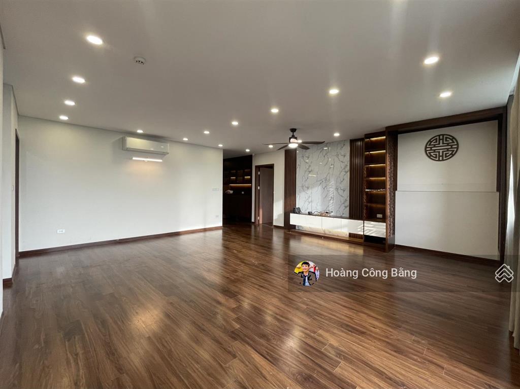 Em bằng cập nhật quỹ bán 2pn  3pn  4pn ngoại giao đoàn t4 /2024. giá tốt