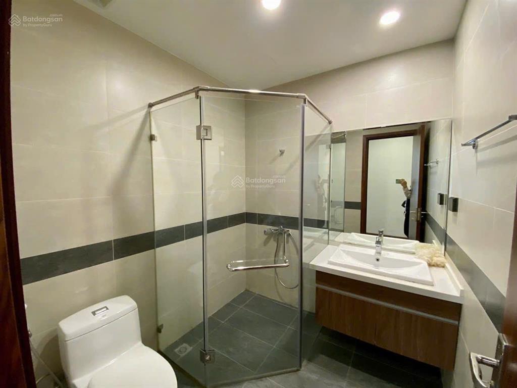 Cho thuê n01t8 ngoại giao đoàn 133m2 | 3pn & 2wc. view hồ thoáng tự nhiên, không khí trong lành