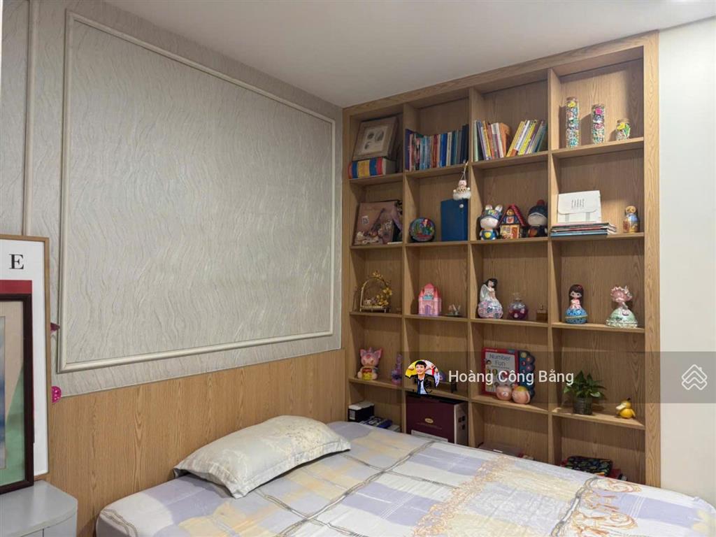 Thiện trí bán chung cư n04b lanmrk 151m2 | 4pn & 3wc. giá tốt