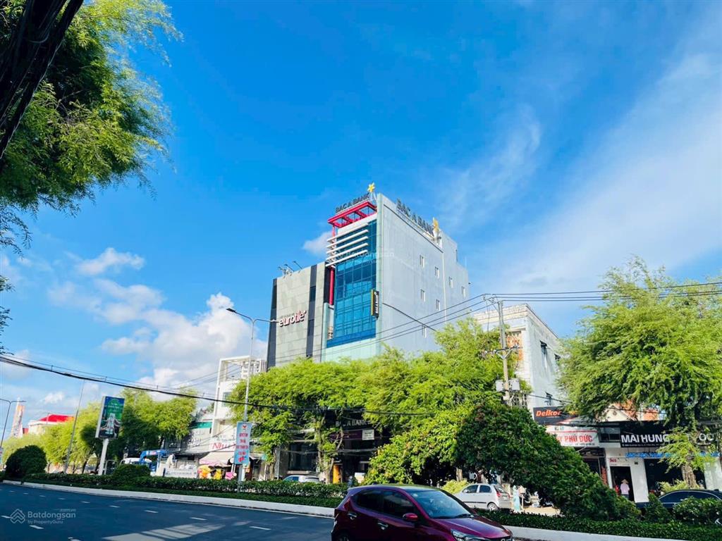 Nền 80m2 mt đường 30/4, tân an, cần thơ 4.05x20m (vị trí thương hiệu)