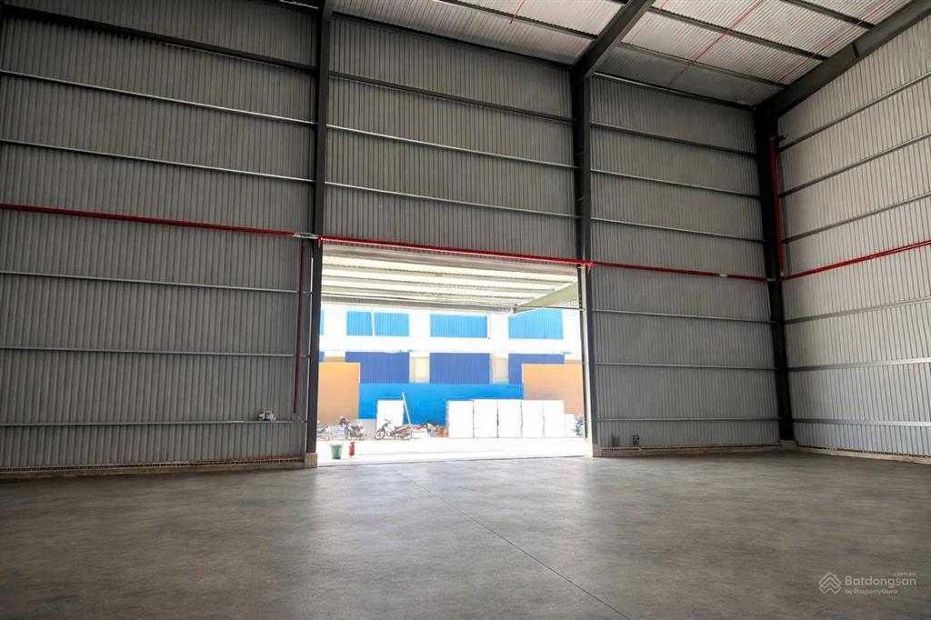 Cho thuê kho xưởng 1.100 m² có dock, pccc tự động và điện 3 pha, quốc lộ 61c gần trung tâm cần thơ
