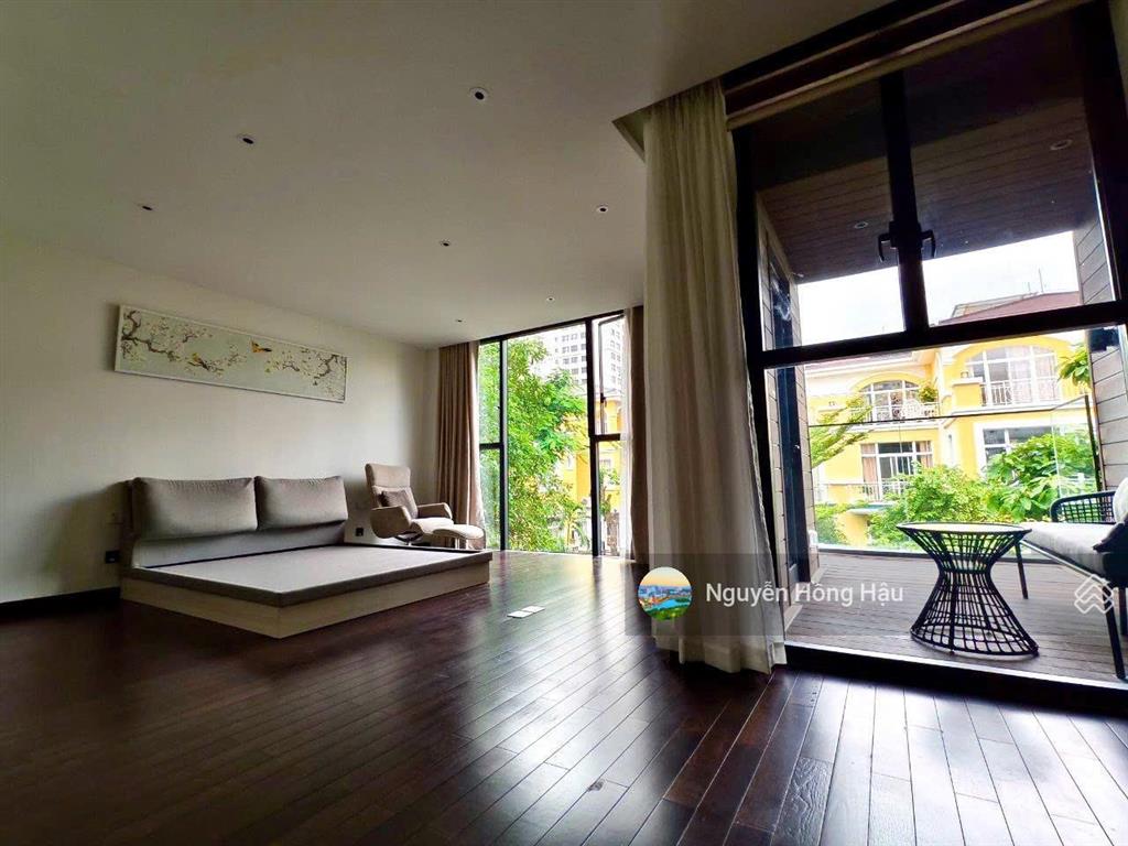 Cần bán gấp căn biệt thự phú mỹ hưng nhà siêu đẹp full nội thất nhập vào ở ngay giá bán 38 tỷ