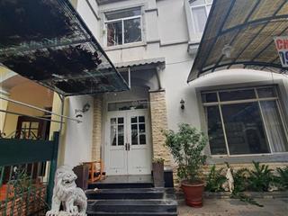 Cần bán biệt thự phú mỹ hưng giá cực kì tốt 34,5 tỷ dt 126m2 giá tốt nhất thị trường