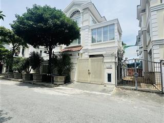 Gia đình cần bán gấp biệt thự đơn lập ở phú mỹ hưng, dt 18*16m, bán nhanh 79 tỷ