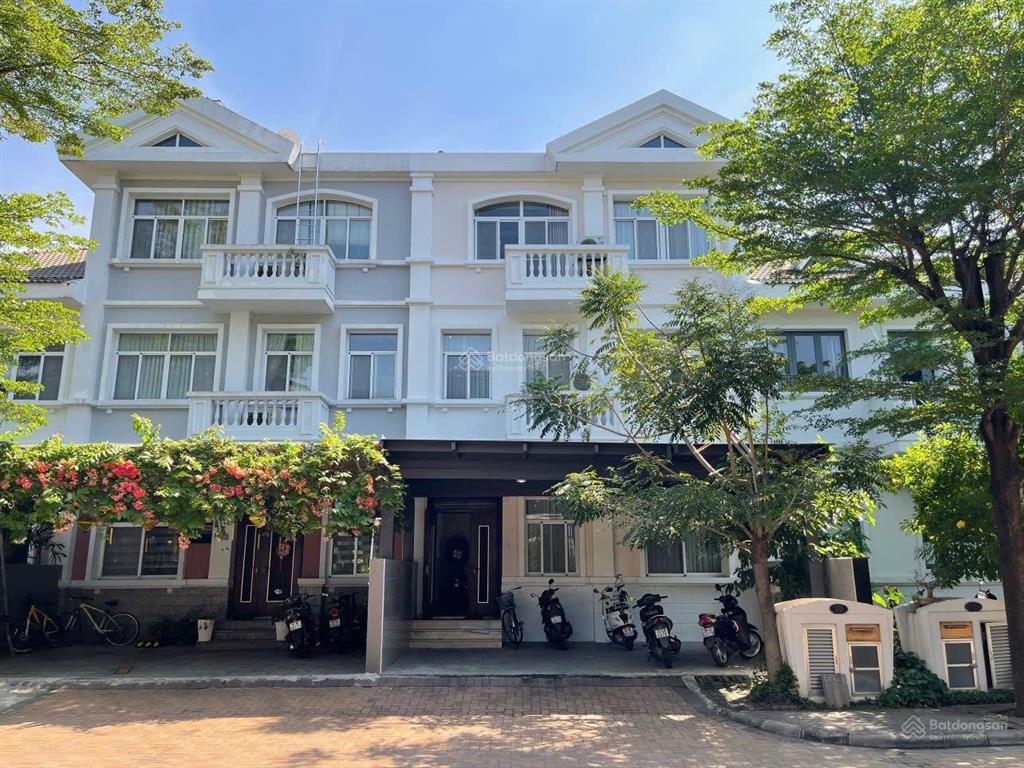 Cần bán gấp biệt thự chateau dành cho giới thượng lưu giá chỉ 88 tỷ dt 195m2