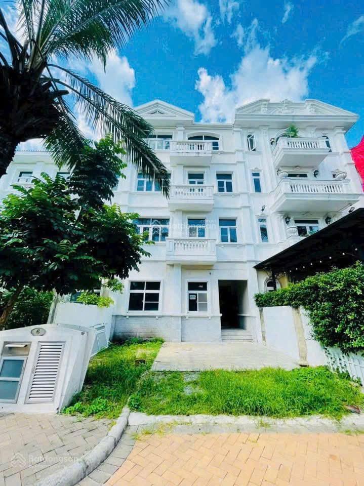 Cần bán gấp biệt thự chateau dành cho giới thượng lưu giá chỉ 88 tỷ dt 195m2
