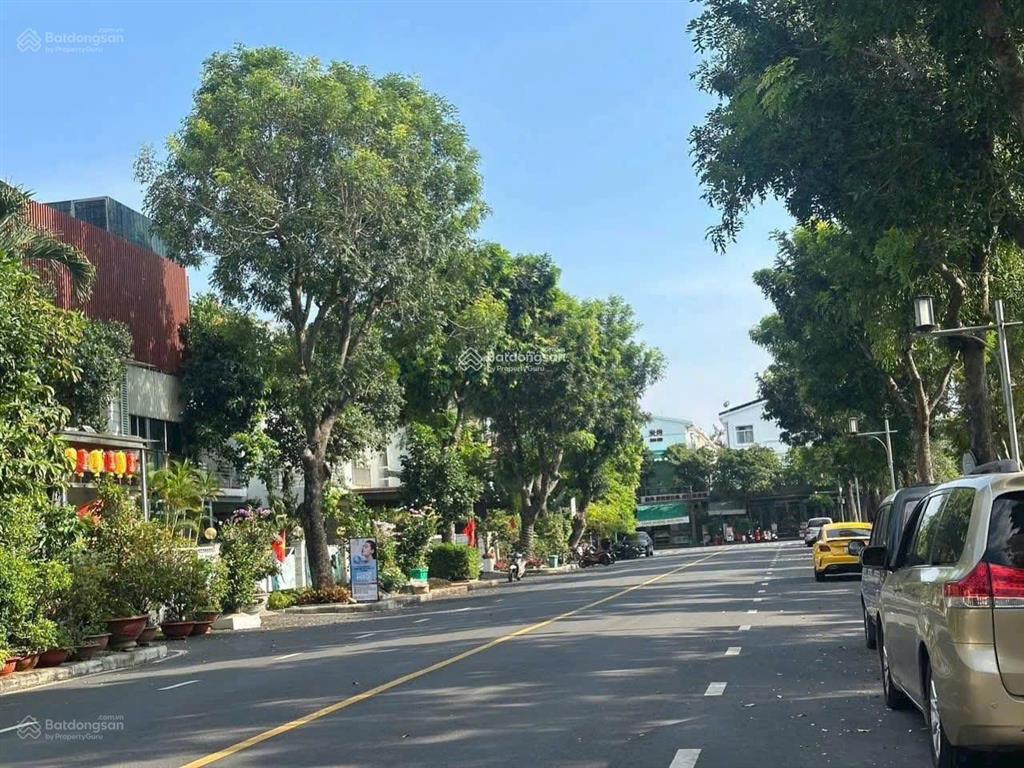 Hàng hiếm khó tìm! cần bán gấp biệt thự mỹ gia view trực diên công viên 2ha. bán gấp 119 tỷ