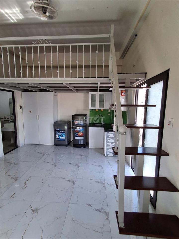 Cho thuê căn hộ khép kín nhà có thang máy phố Dương Lâm Văn Quán,HĐ