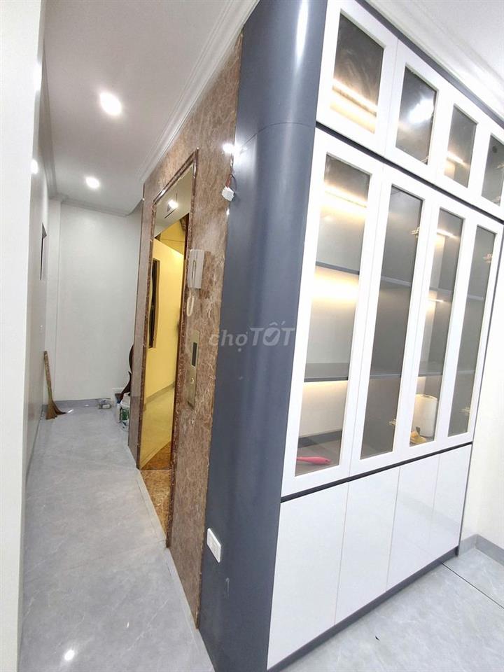 Tôi bán nhà 6 tầng , đầu ngõ 181, Trần Phú, Văn Quán, Phường Hà Đông