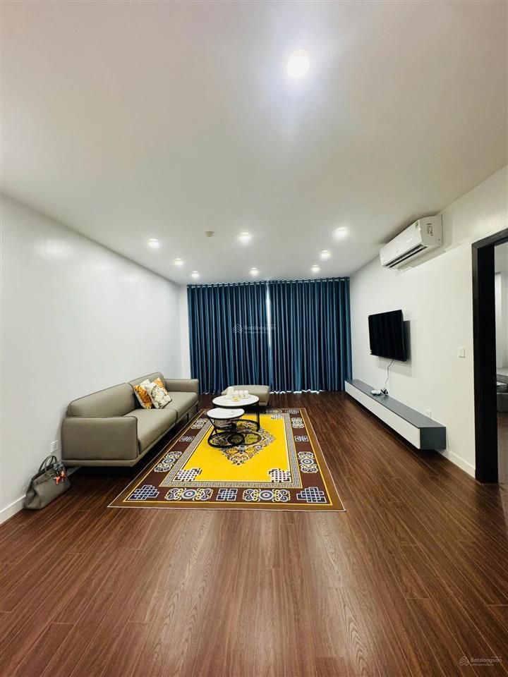 Căn 3n 140m² full đồ như ảnh, giá 18tr, ở ngay