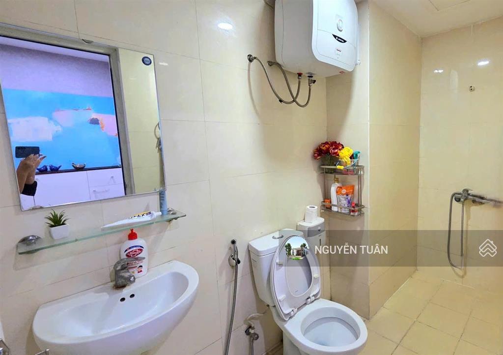 Tôi có quỹ căn 2pn đồng phát có ban công giá từ 4.6 tỷ, diện tích từ 76,5m2 trên sổ