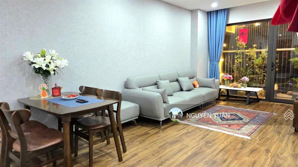 Tôi có quỹ căn 2pn đồng phát có ban công giá từ 4.6 tỷ, diện tích từ 76,5m2 trên sổ