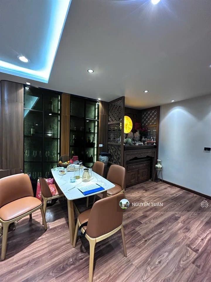 Bán căn 3pn 100m2 tòa vip ct2a gelexia giá 7.9 tỷ. view gamuda.