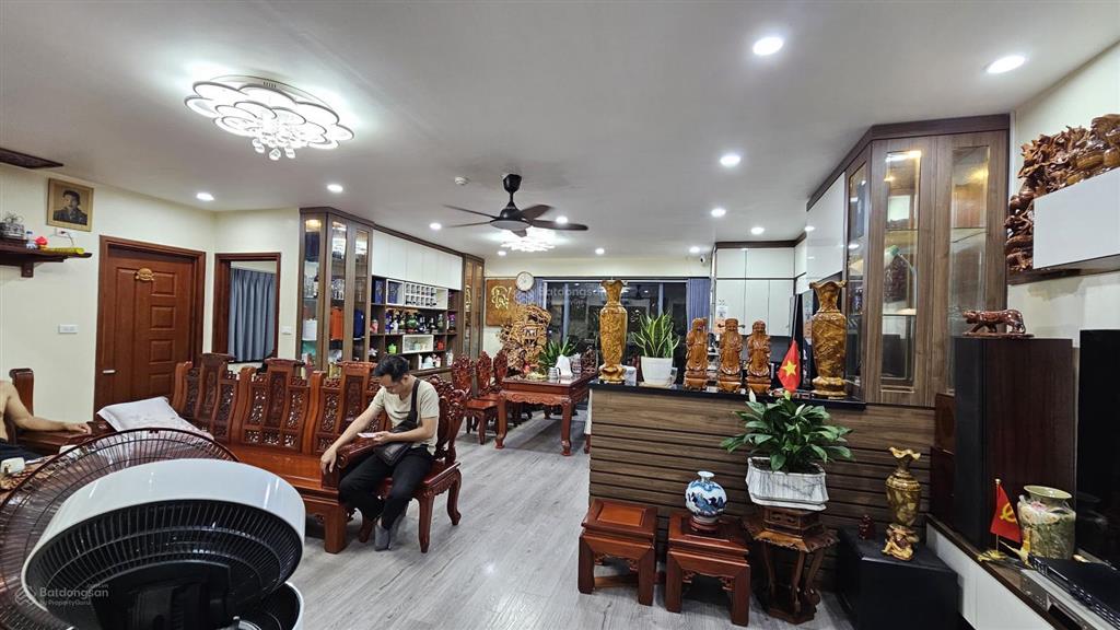 Bán căn góc nội thất đẹp tòa hh1 meco 119m2 giá 12 tỷ tl.