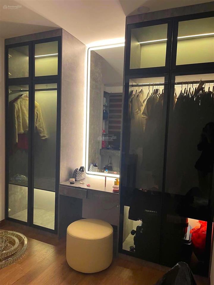 Bán căn hộ geleximco 62m2 2pn 2wc giá 5.85 tỷ bao phí.