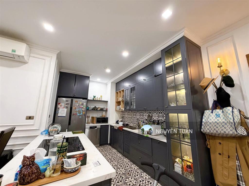 Bán ch đẹp, 3pn tại k35 tân mai, 10,5 tỷ có tl, giá chuẩn. 123m2.