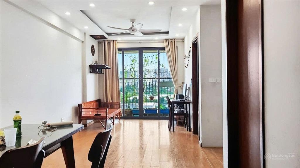 Bán căn góc tầng trung tòa ct1 74,2m2 trên sổ giá 4.8 tỷ bao phí tl