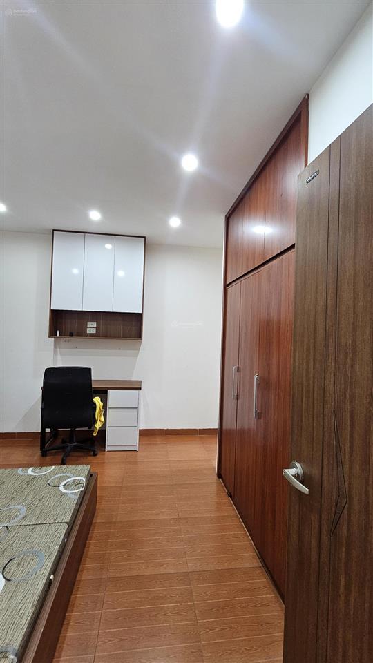 Bán căn hộ hồng hà 62,5m2 2pn 2wc, giá 3,9 tỷ