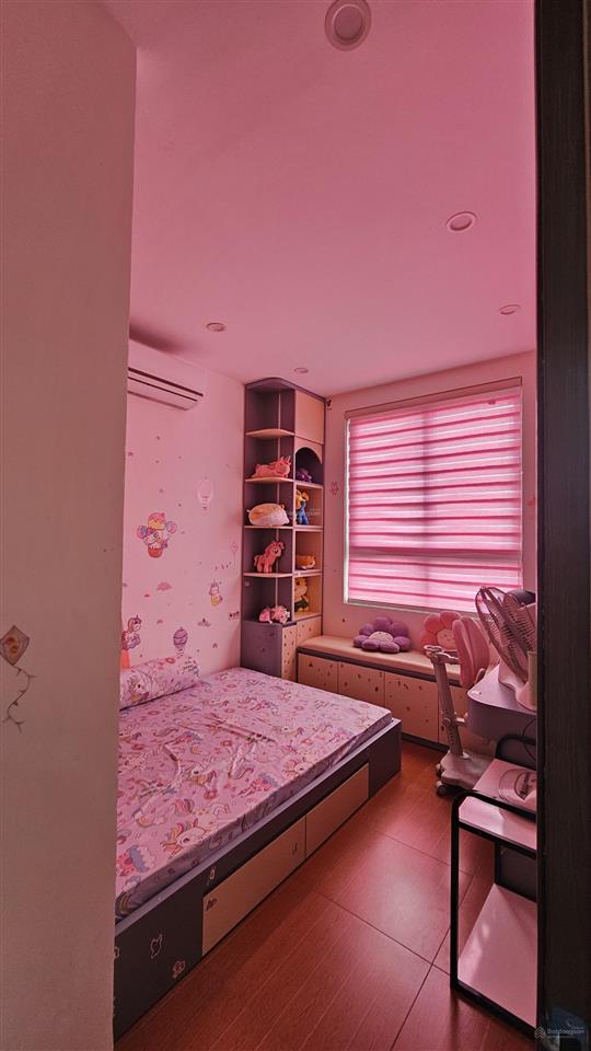 Bán căn hộ hồng hà 62,5m2 2pn 2wc, giá 3,9 tỷ