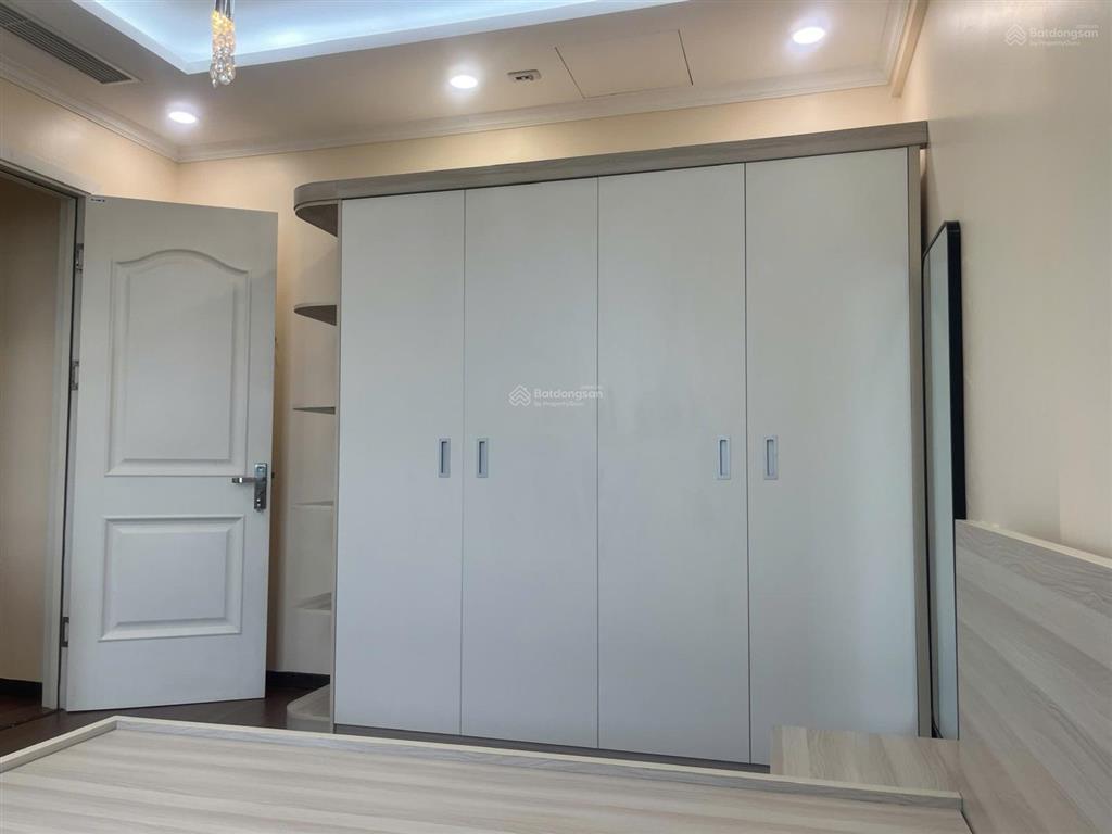 Bán căn hộ tòa a mandarin garden 2 dt 886 m2 3pn. giá 8,3 tỷ