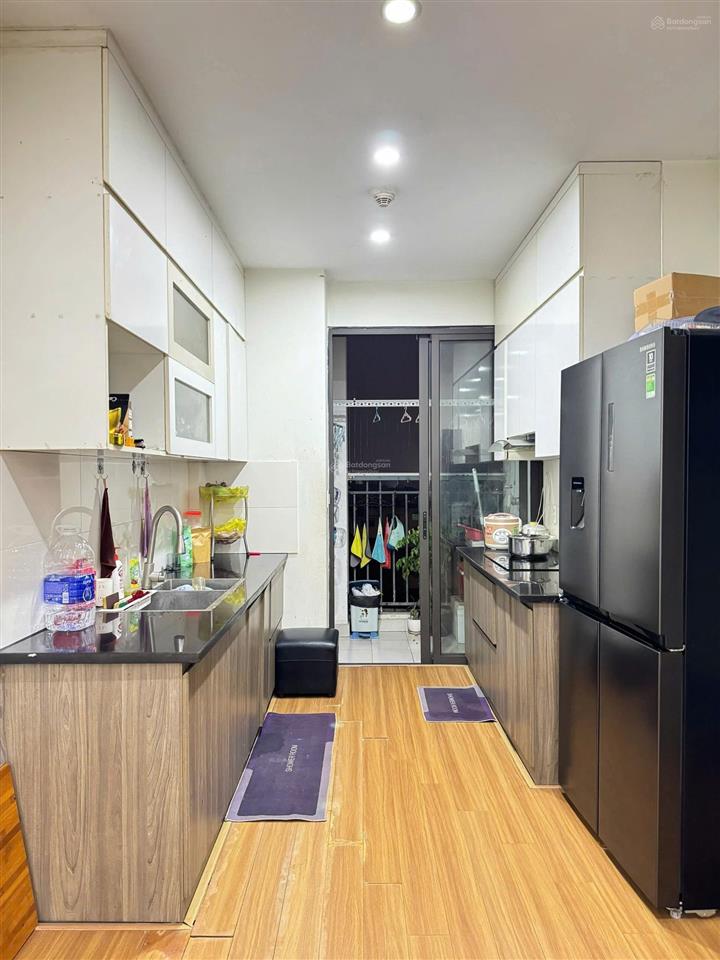 Bán căn n03a tầng 6 giá 5.5 tỷ 76m2