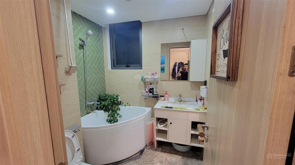 Bán căn 2pn, ban công hướng đông, 78,3m2, giá 6,9 tỷ