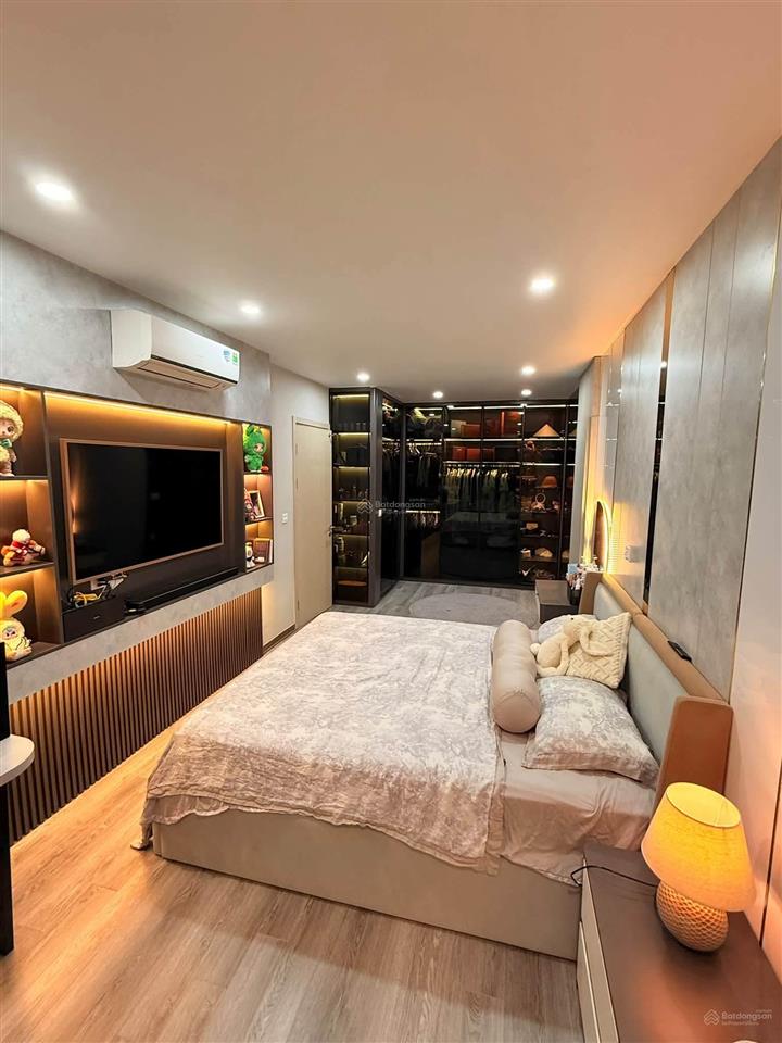 Bán căn 97m2 sổ đỏ, nhà đẹp, tòa f, giá 8.3 tỷ tl