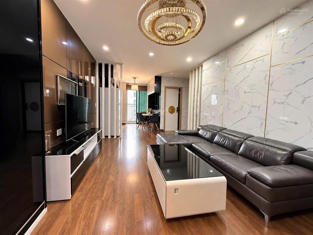 Bán căn hộ tòa vip n01 horizon 2pn 2wc giá 5,3 tỷ tl. nhà đẹp.