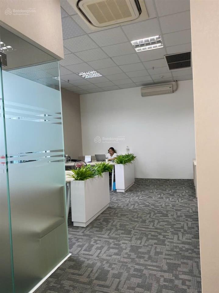Bán căn thương mại đầy đủ nội thất giá 3 tỷ 54,3m2