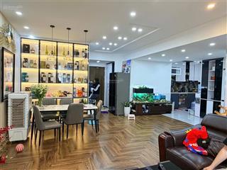 Bán căn góc 4 pn 122m2 tòa 96 định công.