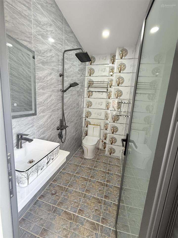 Thân gửi ace trợ duyên bán giùm cặp nhà mới xây dựng 669/33a an dương vương, phường bình trị đông