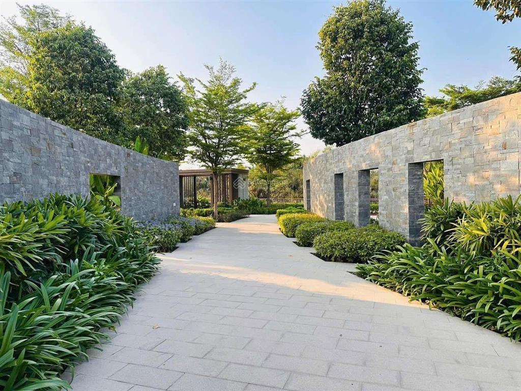 Cho thuê biệt thự đơn lập 4pn+1 riviera cove  biệt thự gần khu đô thị global city