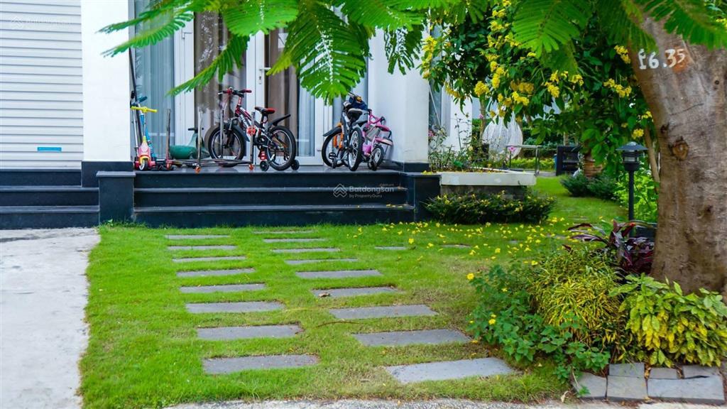 Cho thuê biệt thự villa park song lập có sân vườn 4pn 3wc  biệt thự gần global city